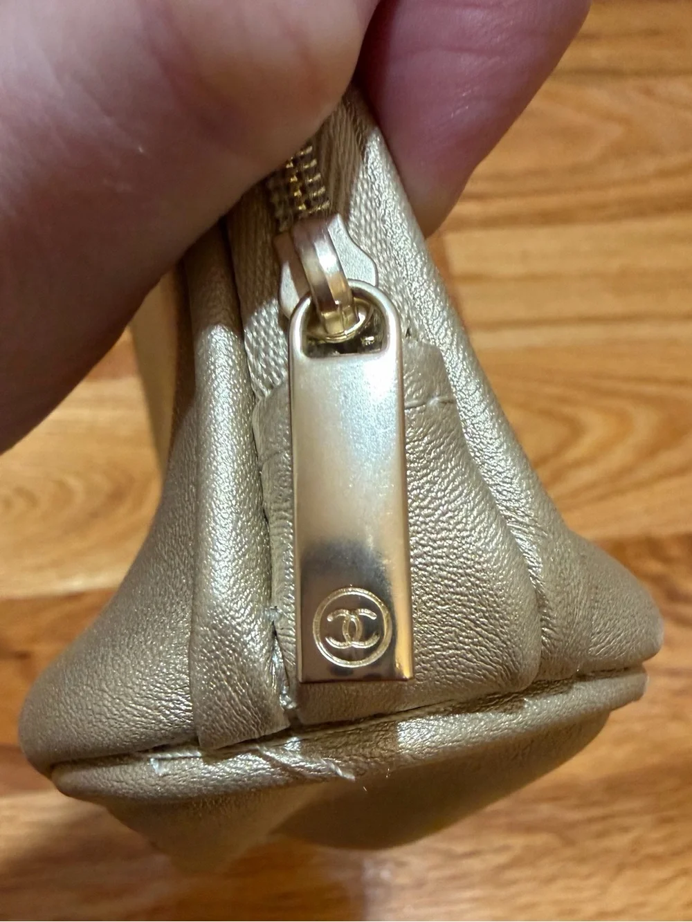 CHANEL Beautè GWP Gold Metallic Cosmetic Case